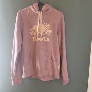 Oversized Roots Hoodie on a size M